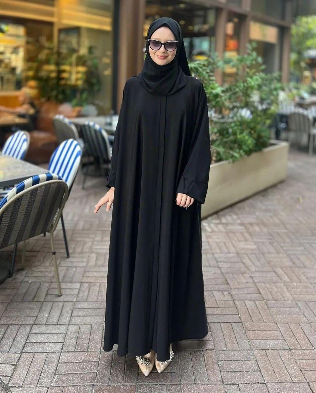 Black Classic Abaya