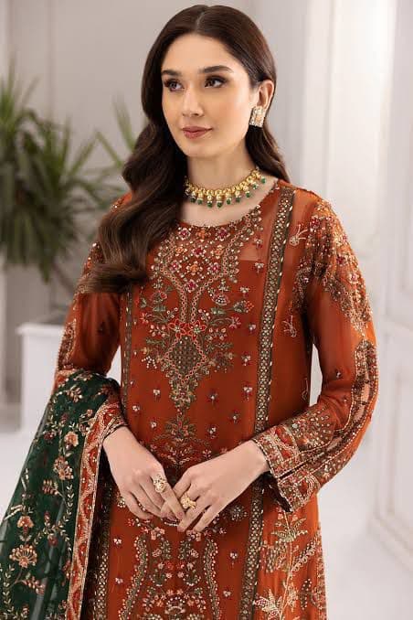 Emb wedding dress