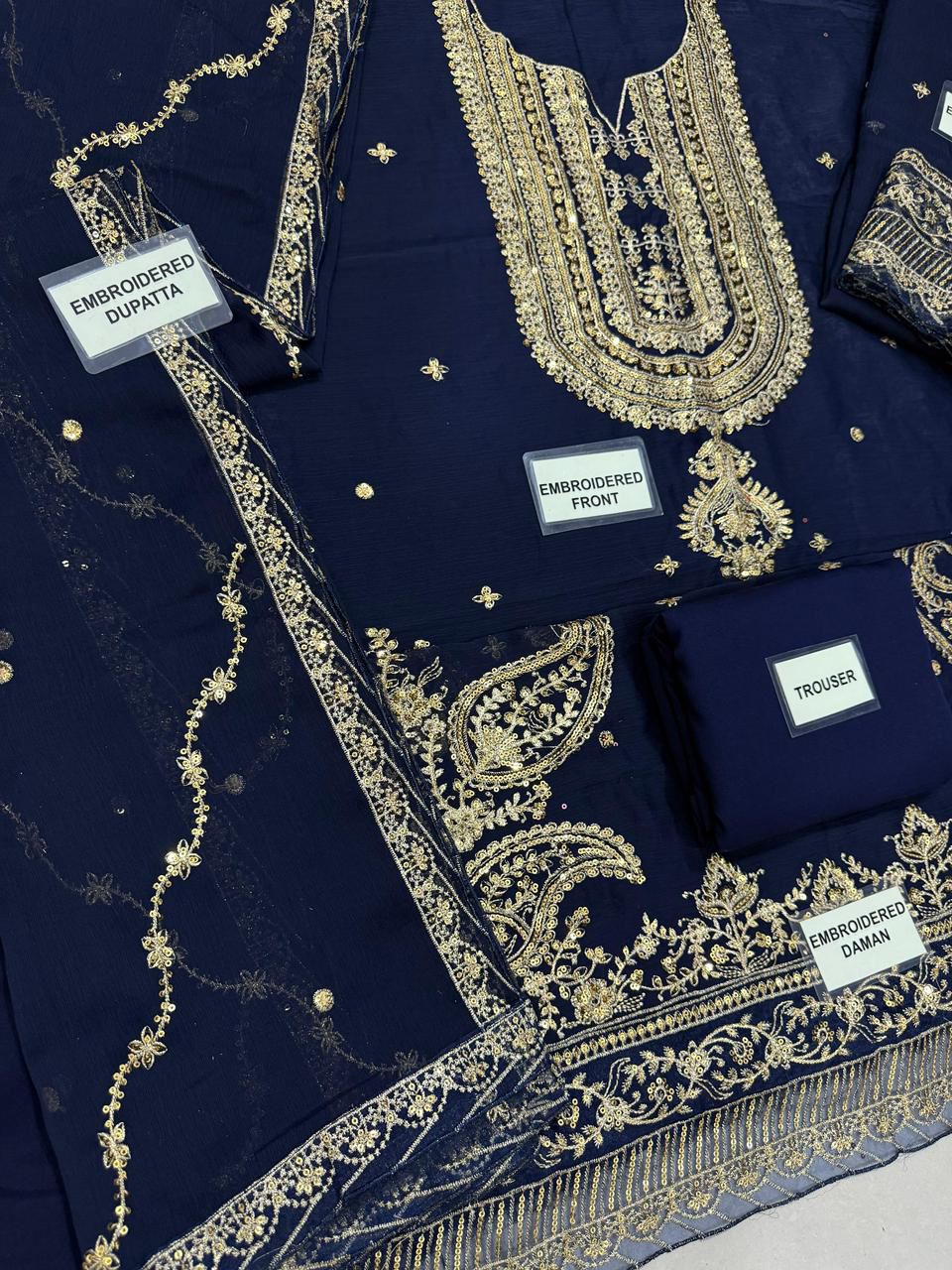 BLACK GHARARA